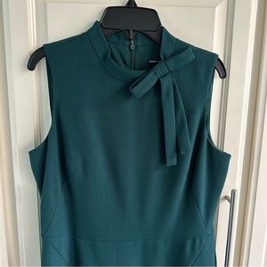 Maggy London Bow High Neck Sheath Dress Emerald Teal Size 4, Like New Worn Once!